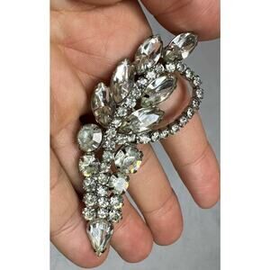 Vintage D&E ? Large Leaf Shape Rhinestone Brooch